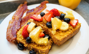 Crunchy French Toast With Fruit Topping